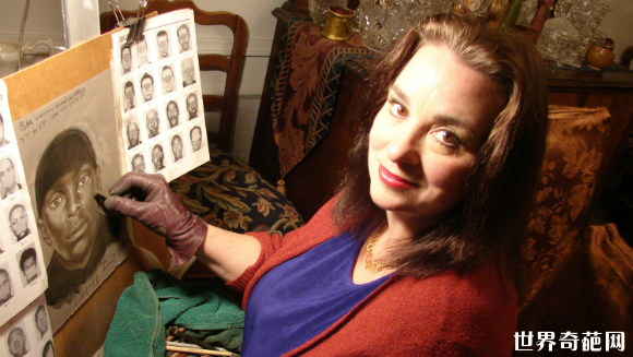 Lois Gibson