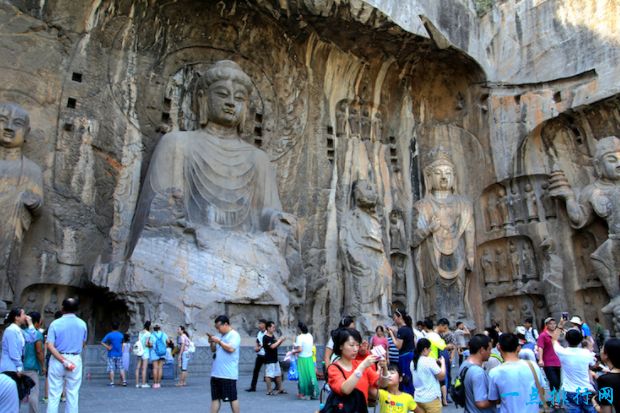 龙门石窟寺