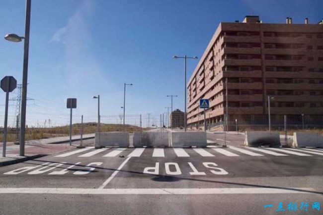 世界十大鬼镇之一：西班牙埃尔奎农市的住宅开发