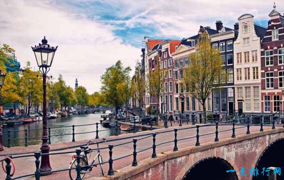 世界十大城市之一阿姆斯特丹