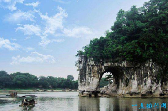 中国十大名胜古迹之一桂林山水　
