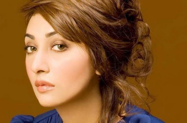 Ayesha Khan 每集1500美元