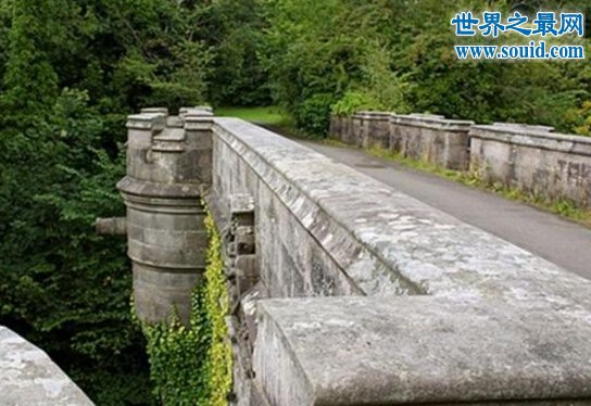 苏格兰鬼桥欧沃顿桥的秘密，600只爱犬离奇跳桥