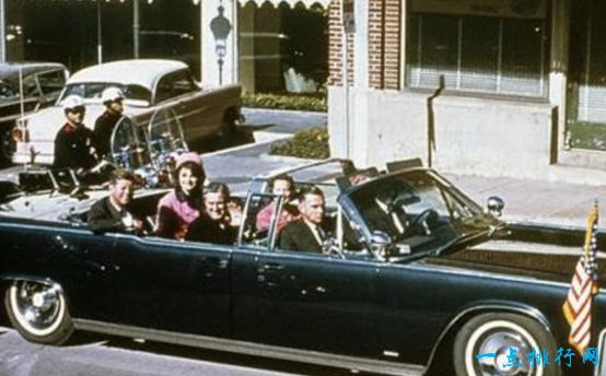 肯尼迪总统1961年福特林肯敞篷车