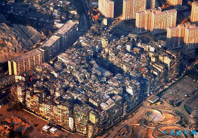 世界十大鬼镇之一：中国九龙寨城