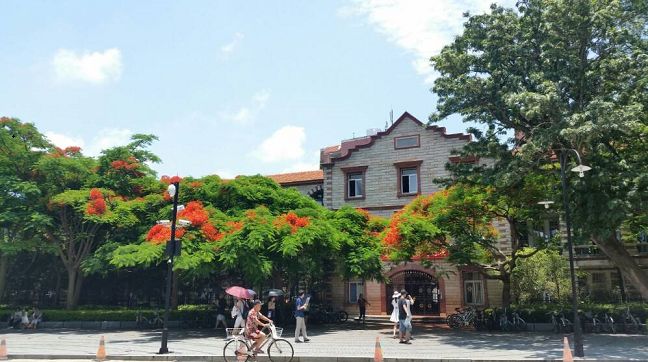 厦门大学——海塘堤岸