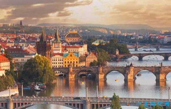 世界十大城市之一布拉格