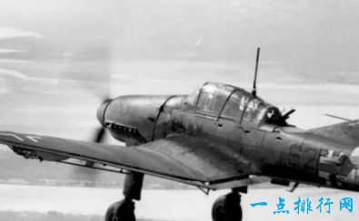 Ju 87俯冲轰炸机