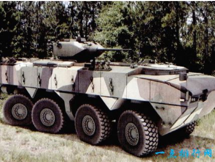 AV8 8×8装甲车