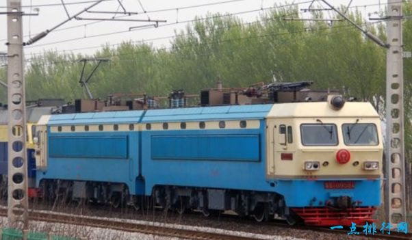 中国最长的火车，大秦铁路煤炭列车