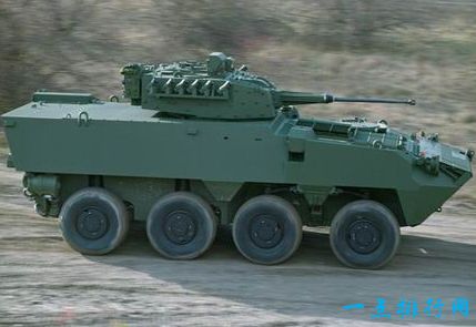 “潘德 II”型8×8轮式装甲车