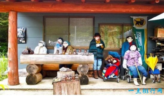 世界上最诡异的村庄，被人偶包围的日本奥祖谷村