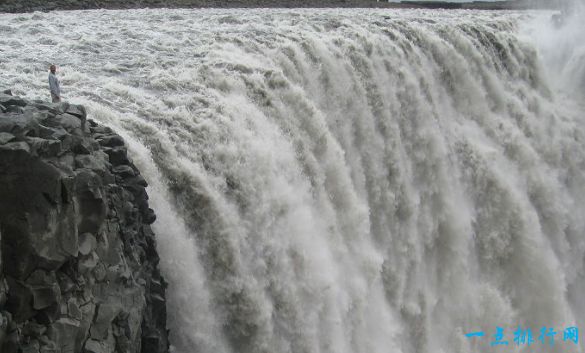 黛提瀑布，冰岛