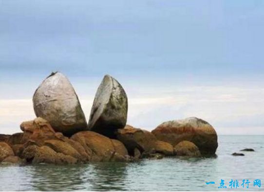 5.新西兰 裂苹果岩石